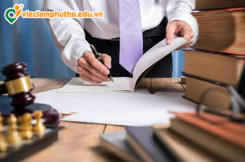Nhu cầu tuyển việc làm luật Phú Thọ