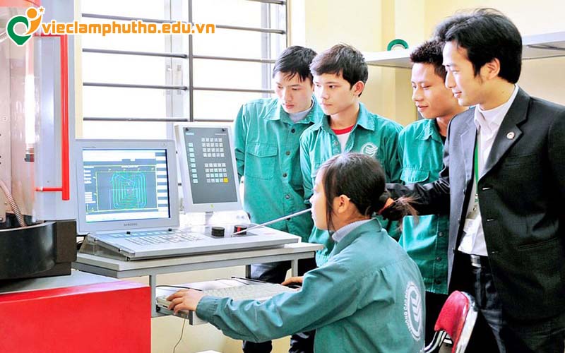 Doanh nghiệp tại Phú Thọ đang cần công nhân ở những lĩnh vực nào?